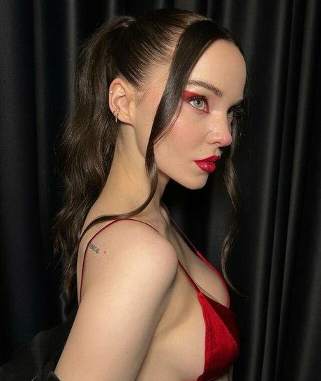 Dove Cameron