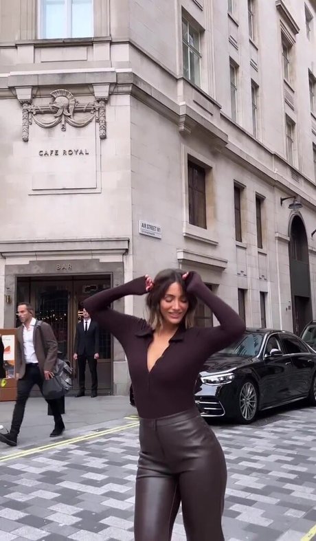 Frankie Bridge