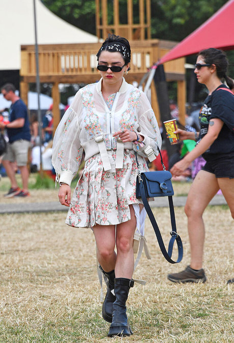 Naken lekkede OnlyFans-bilde av Maisie Williams