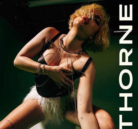 Bella Thorne