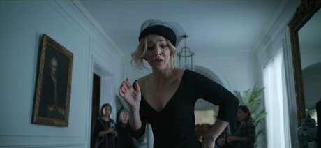 Kaley Cuoco