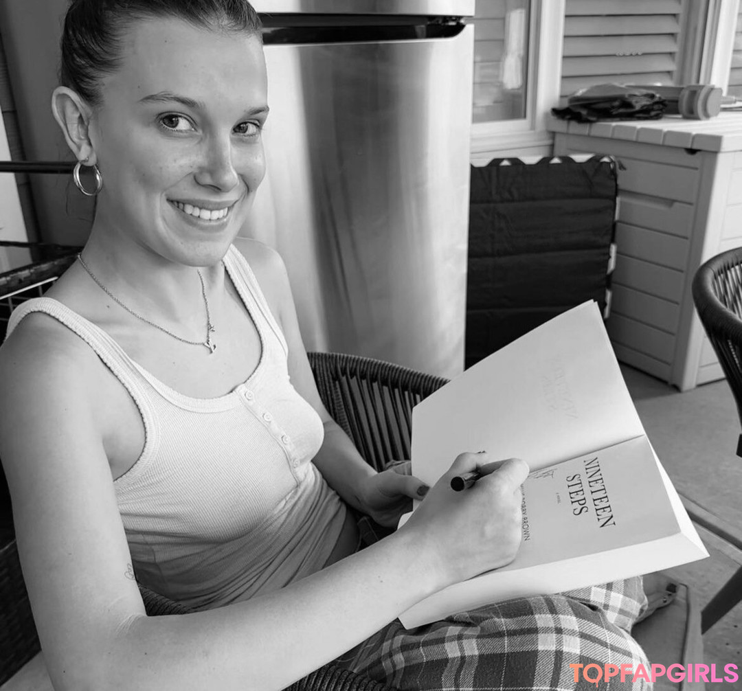 Nahá fotka uniklých OnlyFans od Millie Bobby Brown #1215