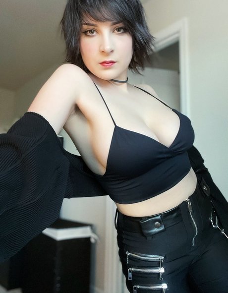 Naken lekkede OnlyFans-bilde av Hiso Neko