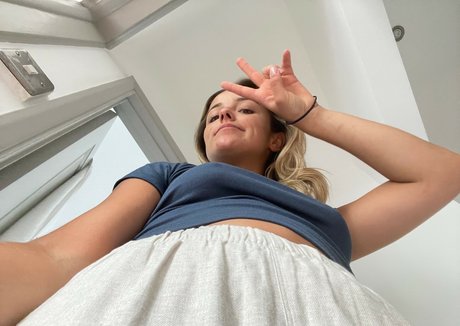 Naken lekkede OnlyFans-bilde av Ailish Morrison