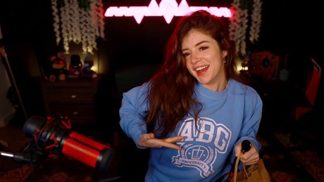Chrissy Costanza