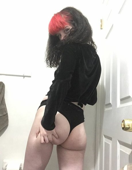 Foto nua vazada do OnlyFans de Brattymaddie666