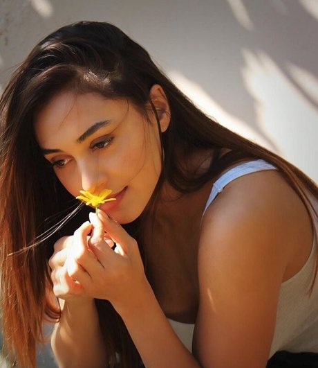 Lindsey Morgan
