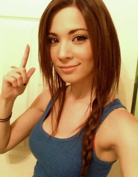 Nahá fotka uniklých OnlyFans od Meloniemac
