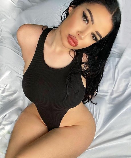Elizabeth Georgina OnlyFans泄露裸照