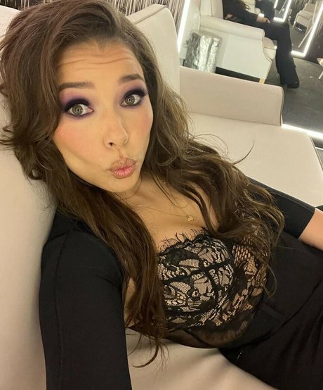 Nahá fotka uniklých OnlyFans od Jessica Parker Kennedy