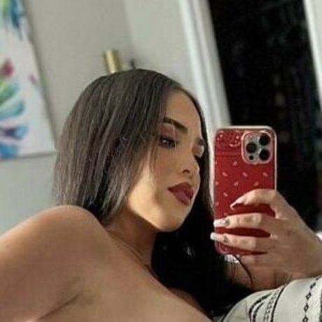 Nahá fotka uniklých OnlyFans od Emilyrexz
