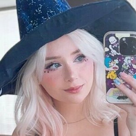 Nahá fotka uniklých OnlyFans od Ashtronova