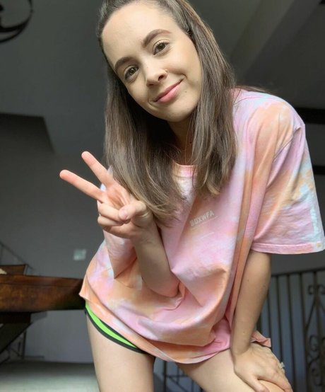 Natalie Gold