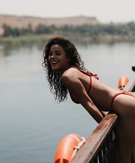Bella Campos
