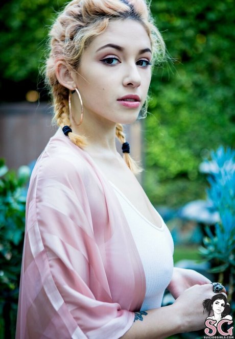 Naken lekkede OnlyFans-bilde av Sophoulla