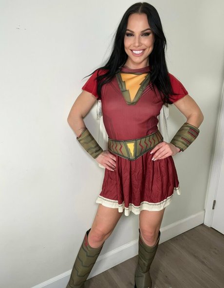 Aidra Fox