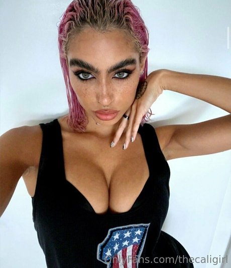 Thecaligirl