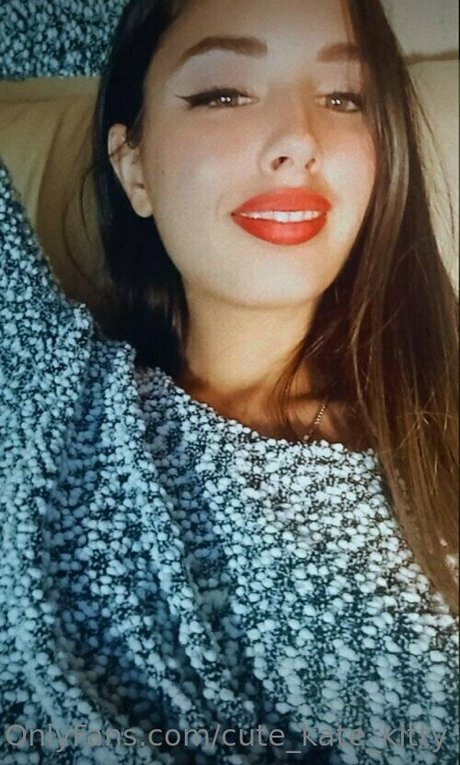 Naakte gelekte OnlyFans-foto van Cutekatekitty
