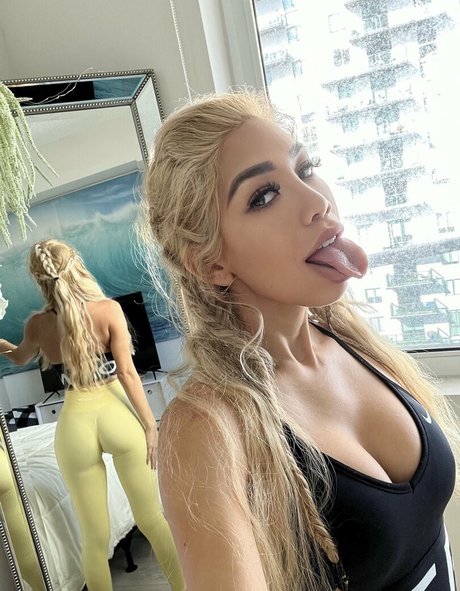 Roxannesimz
