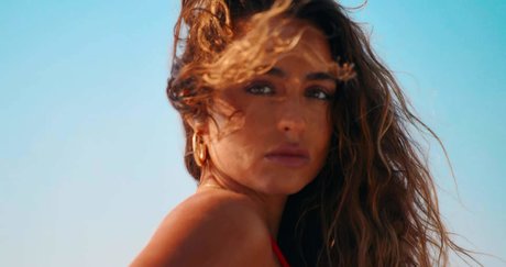 Sommer Ray
