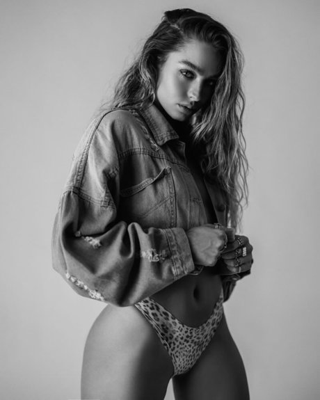 Sommer Ray
