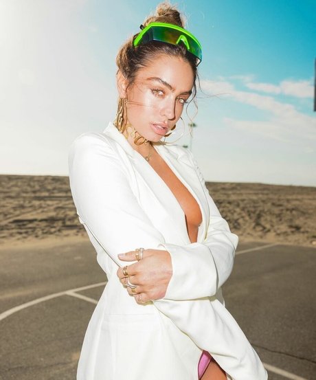 Sommer Ray