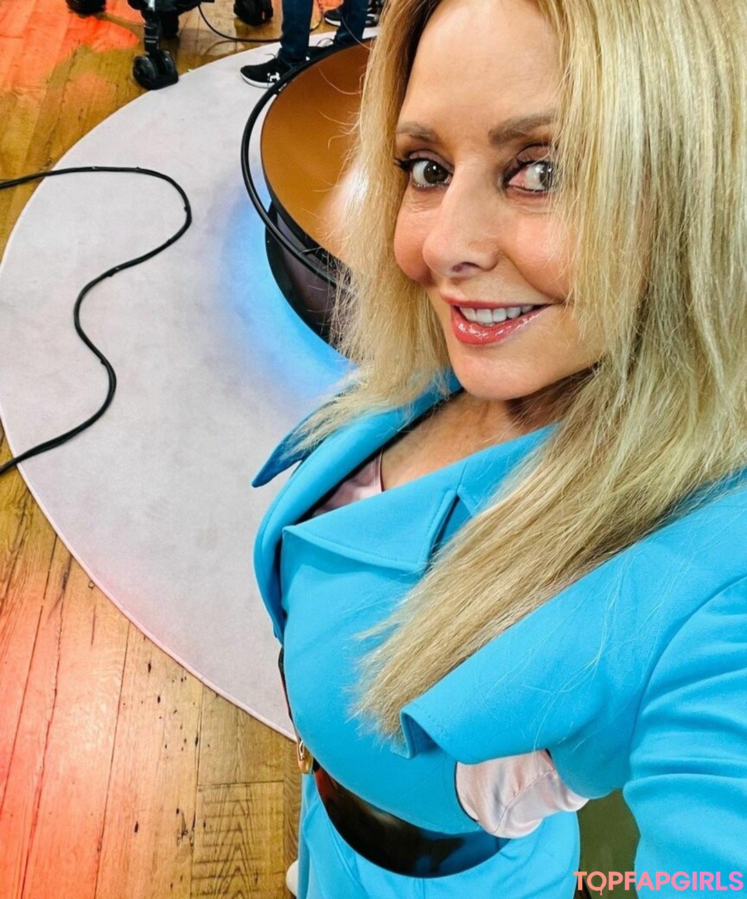 Nahá fotka uniklých OnlyFans od Carol Vorderman #1182