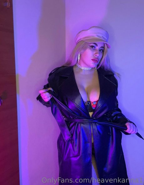 Alasti lekkinud OnlyFans-i pilt Heavenkarina1