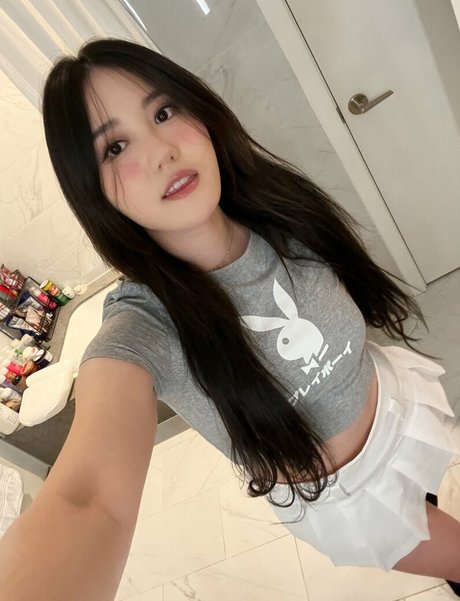 Alaston vuotanut OnlyFans-kuva Angelskimi