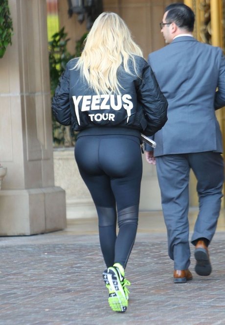 Naken lekkede OnlyFans-bilde av Khloe Kardashian