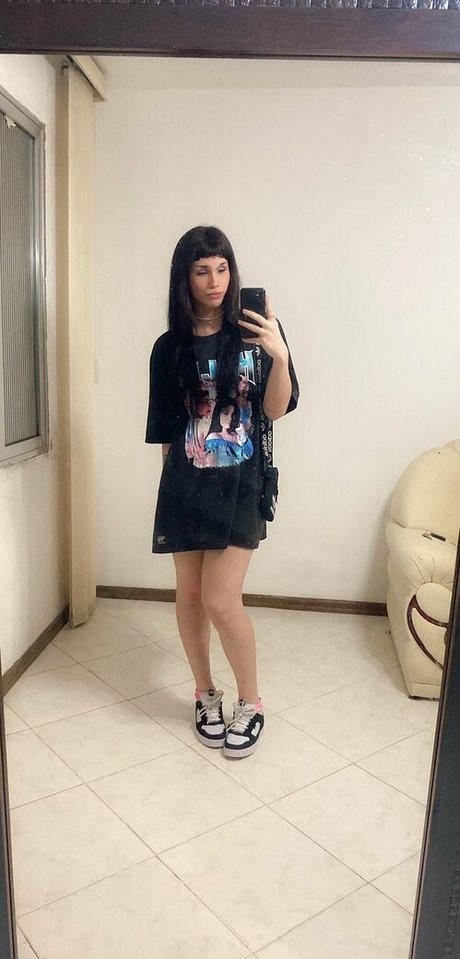 Nahá fotka uniklých OnlyFans od Julia Diotti