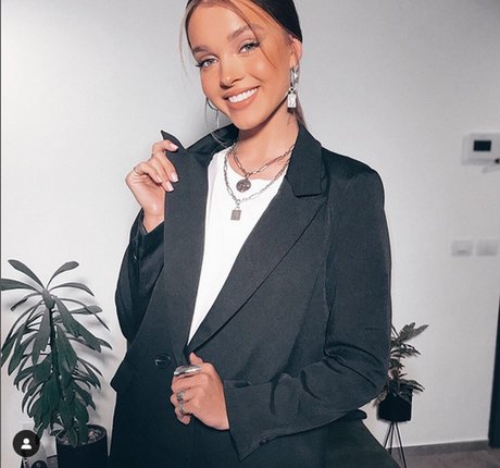 Anna Zak
