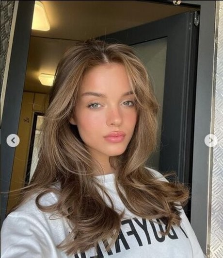 Anna Zak