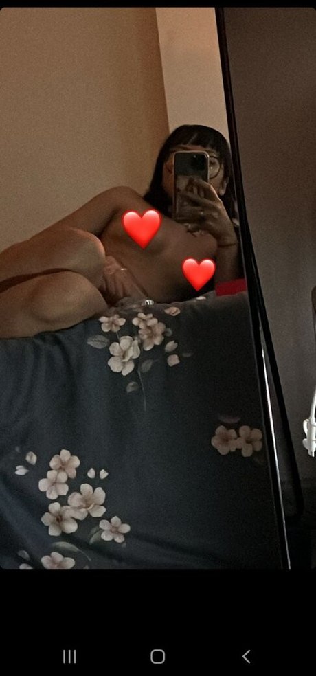 Foto di nudo di fuga di OnlyFans di Babyskii