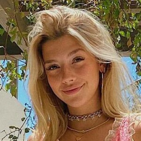 Nahá fotka uniklých OnlyFans od Sissy Sheridan