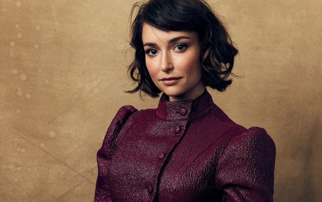 Milana Vayntrub