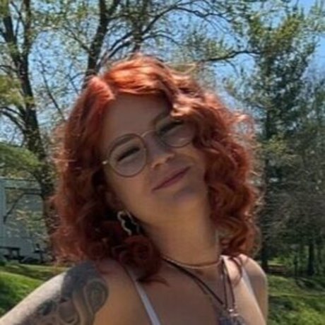 Naken lekkede OnlyFans-bilde av Gingiehippie