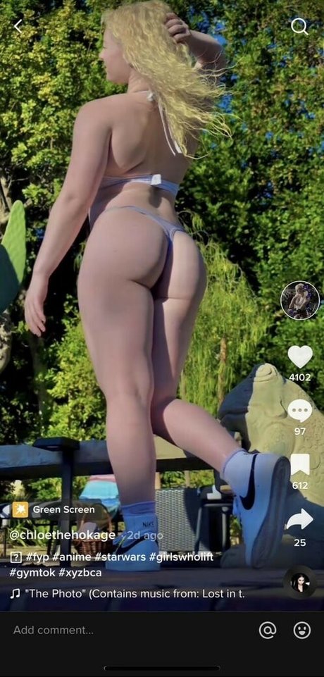 Naken läckt OnlyFans-bild av Chloethehokage