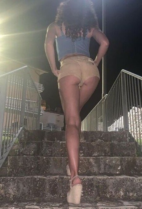 Nahá fotka uniklých OnlyFans od Sara Quattrociocche