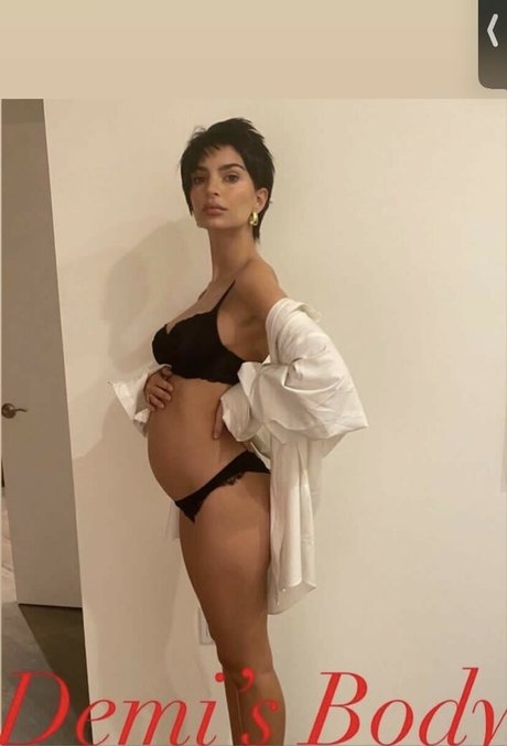 Emily Ratajkowski