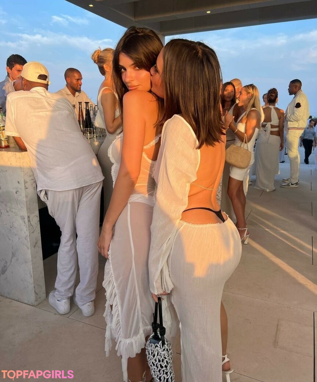Nahá fotka uniklých OnlyFans od Emily Ratajkowski #1871