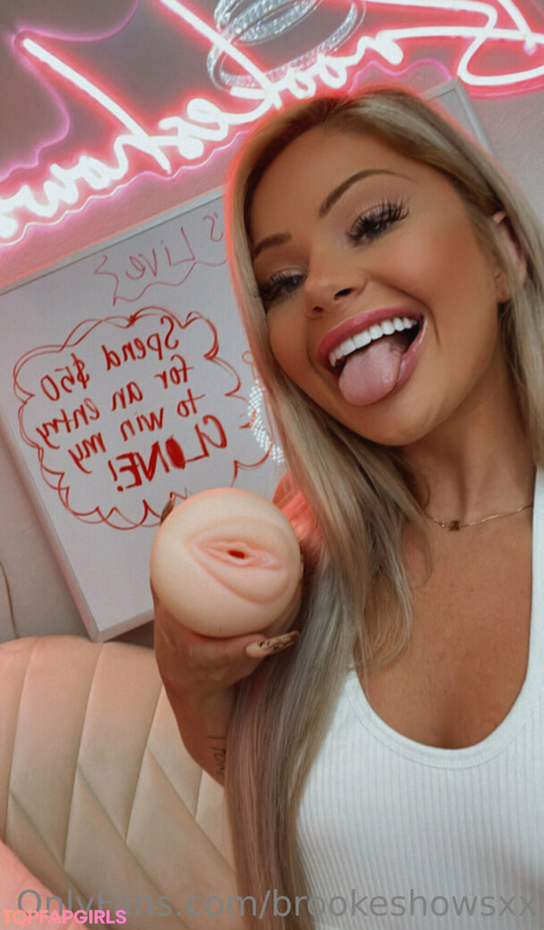 Nahá fotka uniklých OnlyFans od Brookeshowsxx #1957
