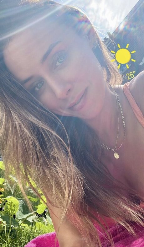 Una Healy