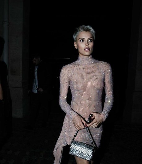 Wallis Day
