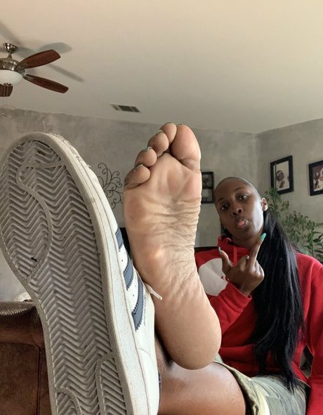 Waveysolezz