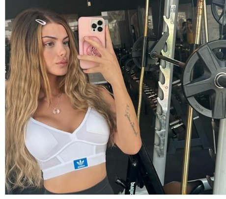 Nahá fotka uniklých OnlyFans od Firstvaleriaa