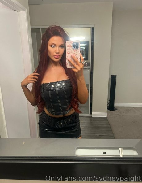 Nahá fotka uniklých OnlyFans od Syddddddddddddddddddd