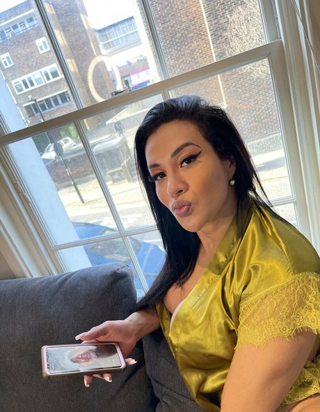 Nahá fotka uniklých OnlyFans od Gabrielladecarvalho