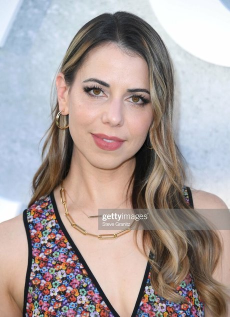 Laura Bailey