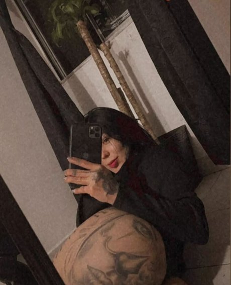 Merceuhia  nude leaked OnlyFans photo